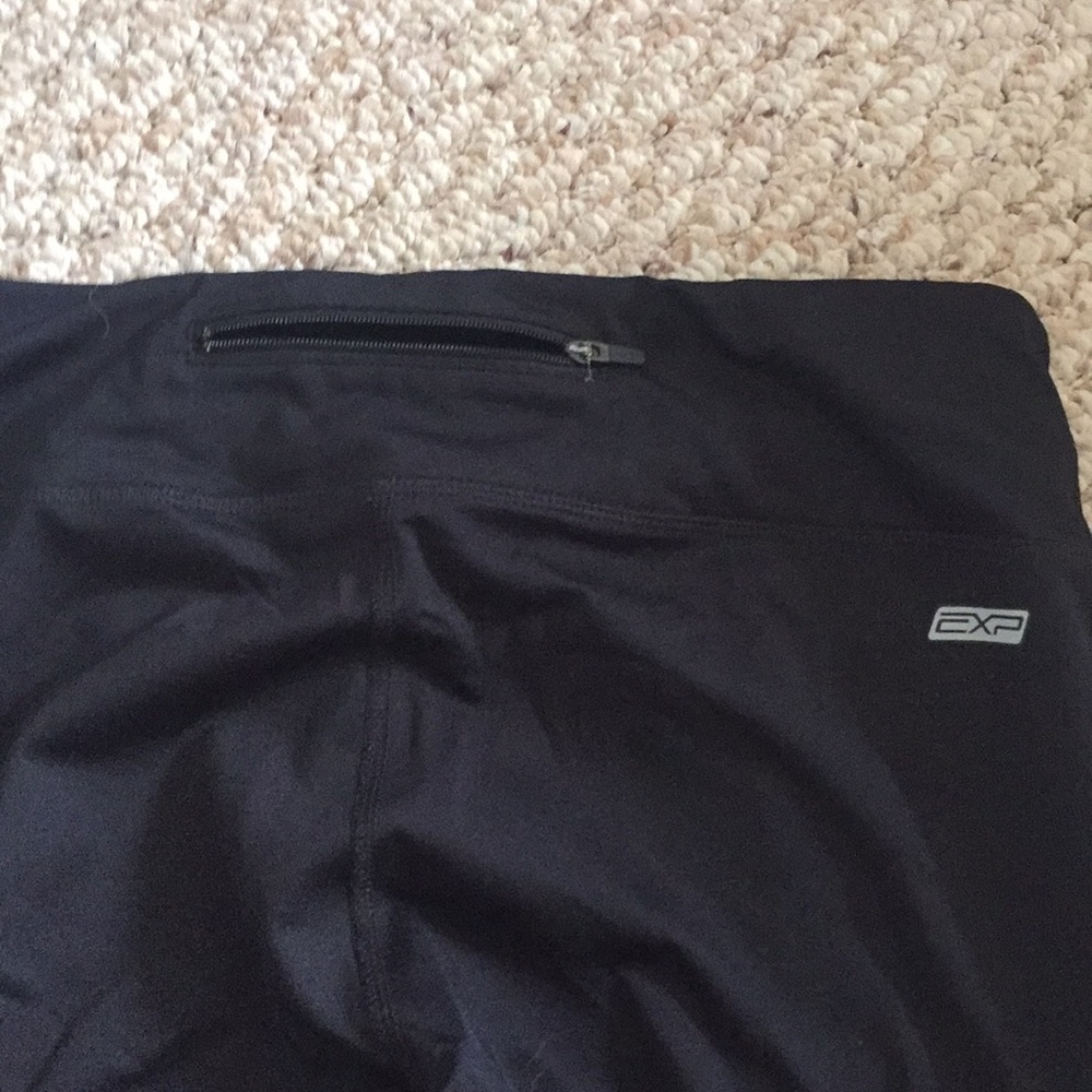 Express Performance Workout Capris - Picture 3 of 3